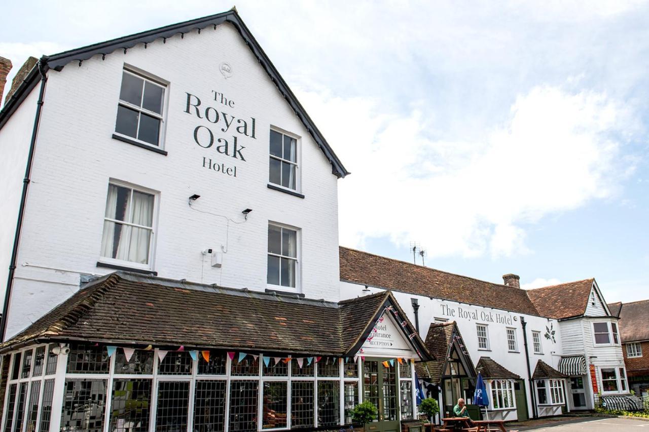 Отель The Royal Oak Хокхерст Экстерьер фото